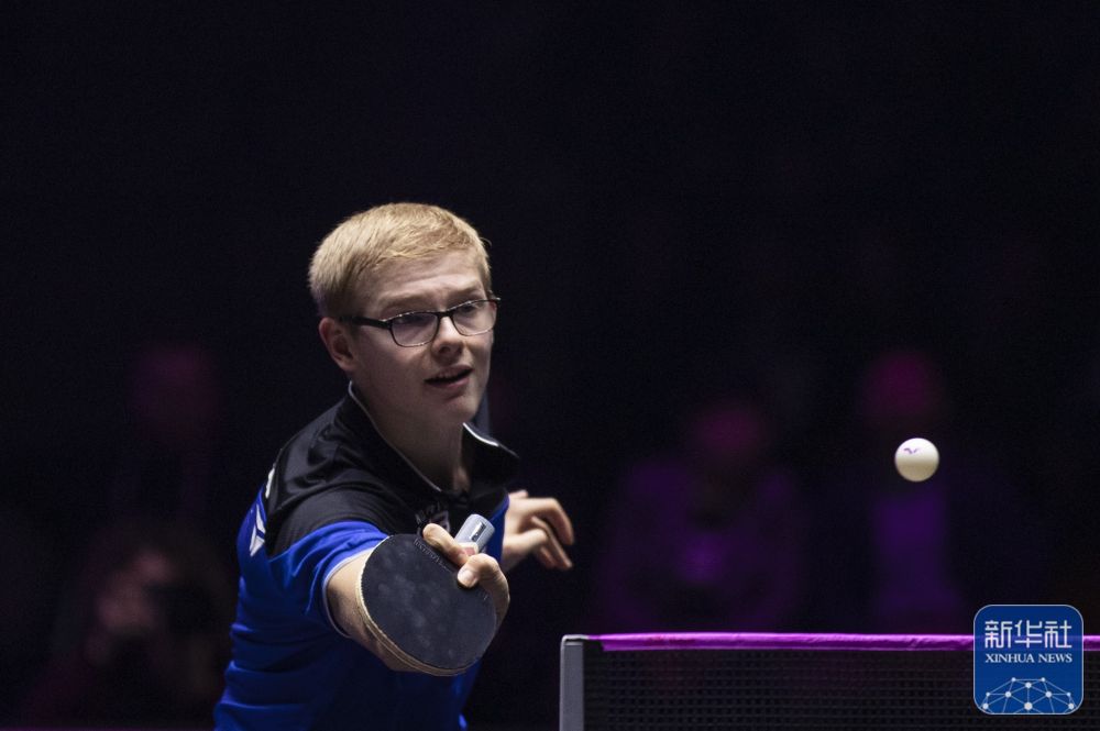 观众们依然 观众们依然