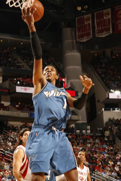 顶对强踢脚 顶对强踢脚